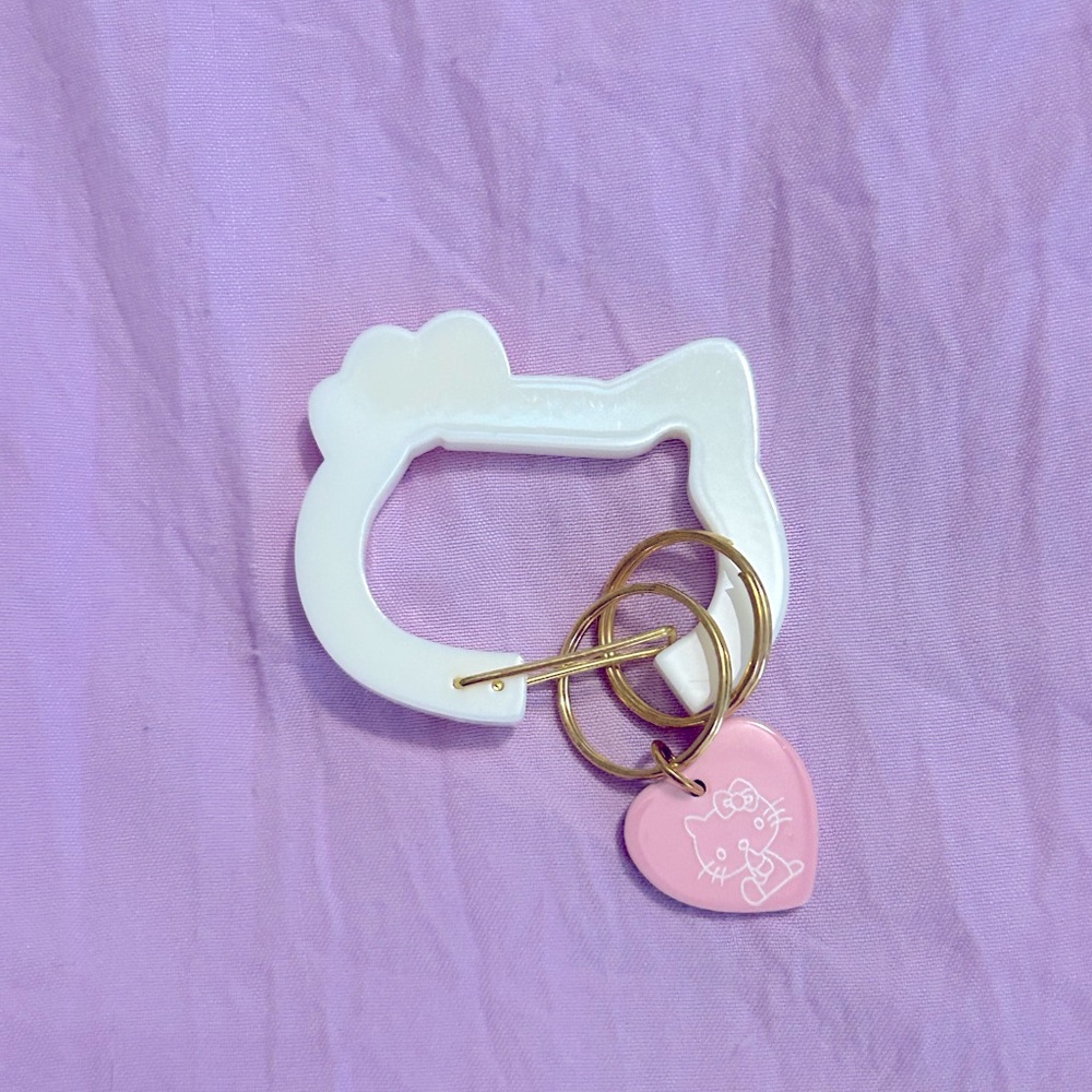 Hello Kitty Keyring - Picture 2 of 3